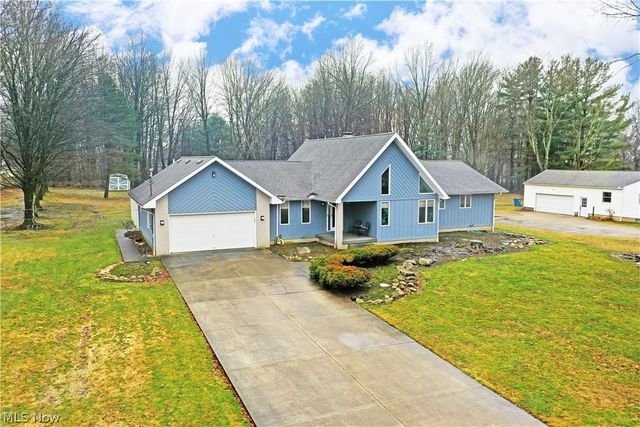 545 Thomas Lane, Girard, OH 44420