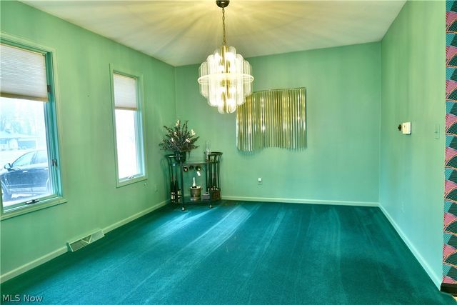 545 Thomas Lane, Girard, OH 44420