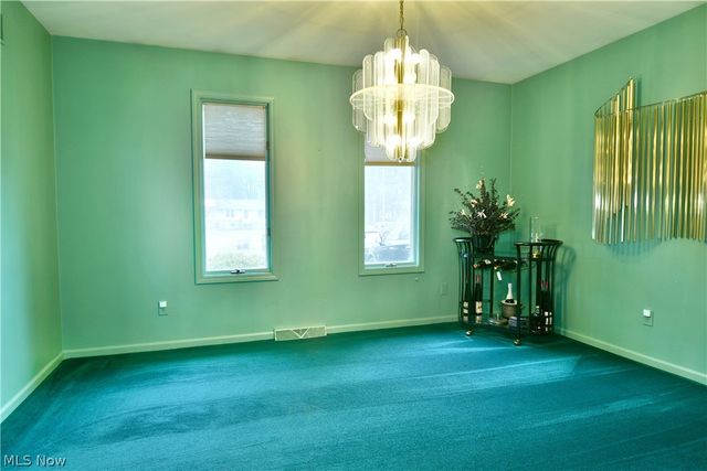 545 Thomas Lane, Girard, OH 44420