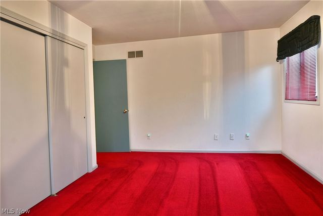 545 Thomas Lane, Girard, OH 44420