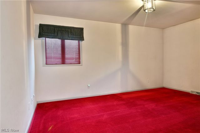 545 Thomas Lane, Girard, OH 44420