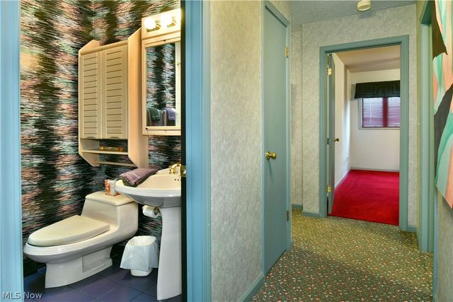 545 Thomas Lane, Girard, OH 44420