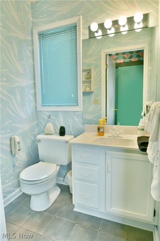 545 Thomas Lane, Girard, OH 44420