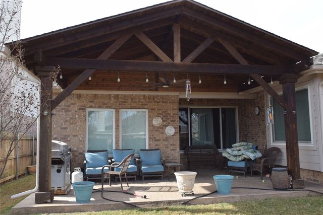 207 Sandpoint Drive, Mansfield, TX 76063