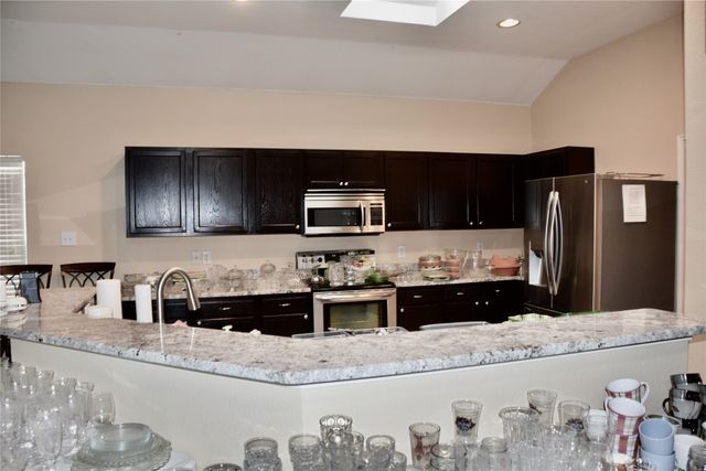 207 Sandpoint Drive, Mansfield, TX 76063