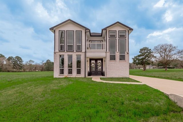 97 Oakridge South, Trinity, TX 75862