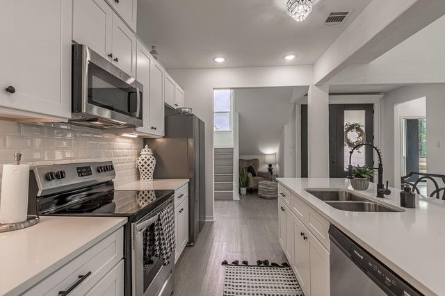 97 Oakridge South, Trinity, TX 75862