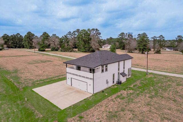 97 Oakridge South, Trinity, TX 75862