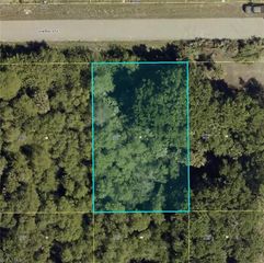 760 Central ST E, Lehigh Acres, FL 33974