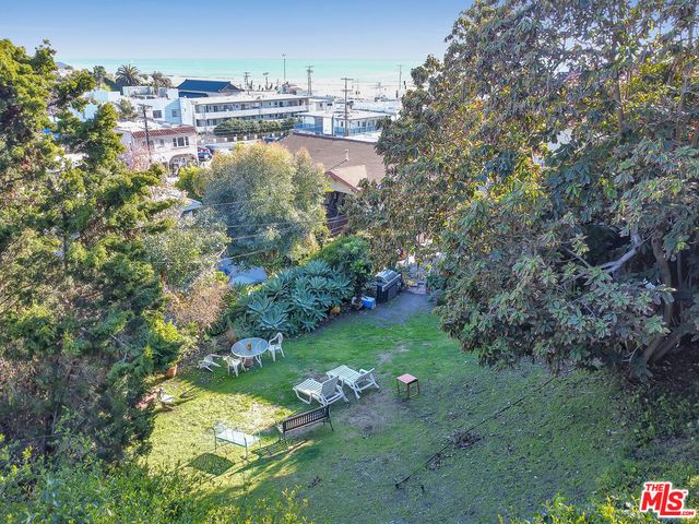 153 W Channel Road, Santa Monica, CA 90402