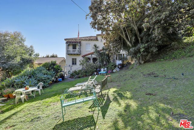 153 W Channel Road, Santa Monica, CA 90402