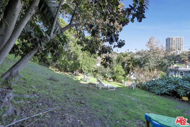 153 W Channel Road, Santa Monica, CA 90402