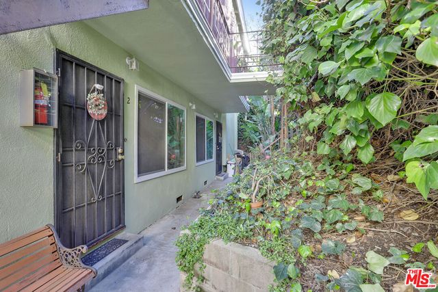 153 W Channel Road, Santa Monica, CA 90402
