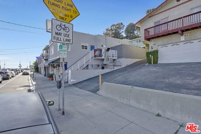 153 W Channel Road, Santa Monica, CA 90402