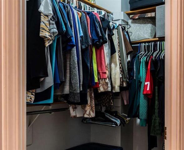 18401 E 26th Street Court S, Independence, MO 64057