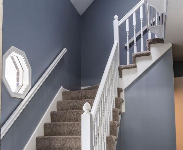 18401 E 26th Street Court S, Independence, MO 64057