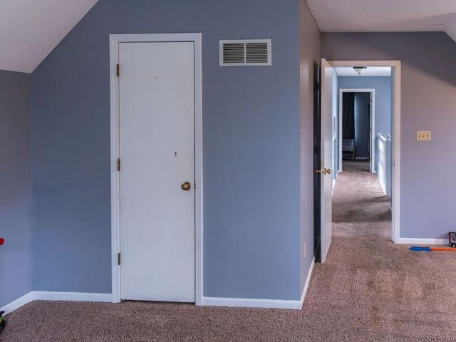 18401 E 26th Street Court S, Independence, MO 64057