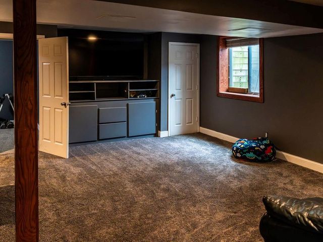 18401 E 26th Street Court S, Independence, MO 64057