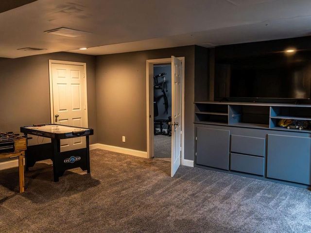 18401 E 26th Street Court S, Independence, MO 64057