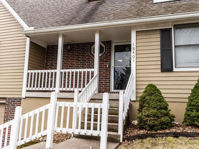 18401 E 26th Street Court S, Independence, MO 64057