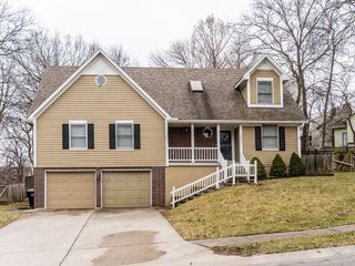 18401 E 26th Street Court S, Independence, MO 64057
