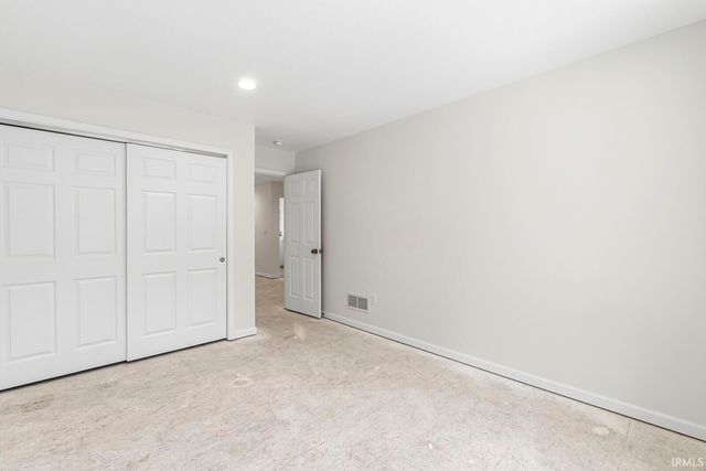 51482 Outer Drive, South Bend, IN 46628