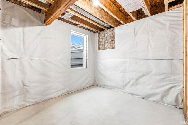 51482 Outer Drive, South Bend, IN 46628