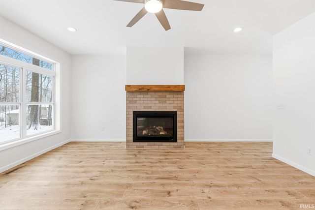 51482 Outer Drive, South Bend, IN 46628