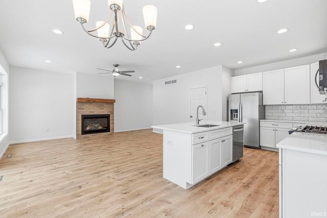 51482 Outer Drive, South Bend, IN 46628