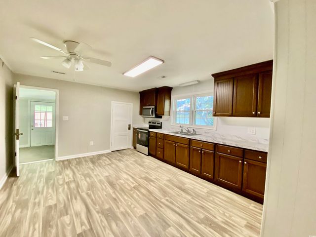 808 11th Ave., Conway, SC 29526
