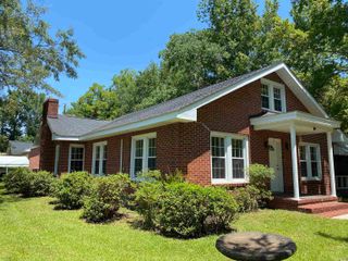808 11th Ave., Conway, SC 29526