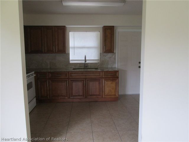 205 Phantasy Avenue, Lake Placid, FL 33852
