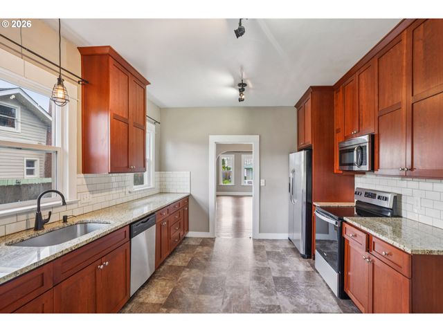 4305 Se 59TH Ave, Portland, OR 97206