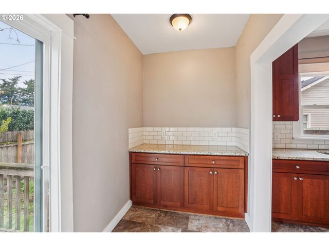 4305 Se 59TH Ave, Portland, OR 97206