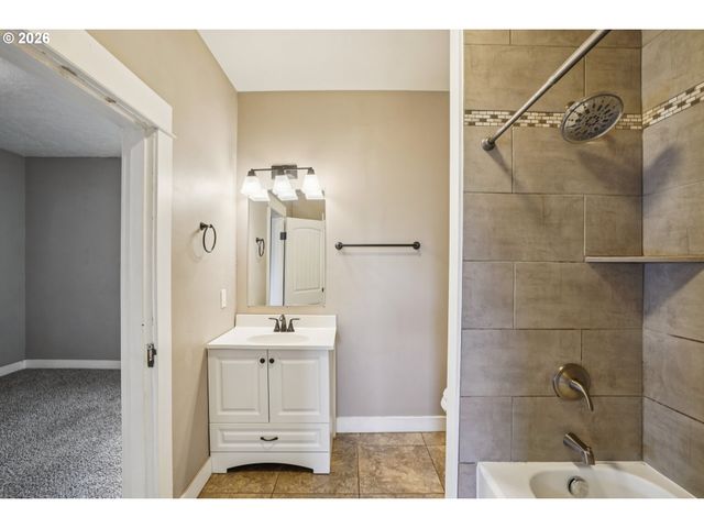 4305 Se 59TH Ave, Portland, OR 97206