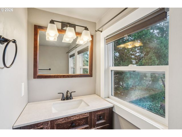 4305 Se 59TH Ave, Portland, OR 97206