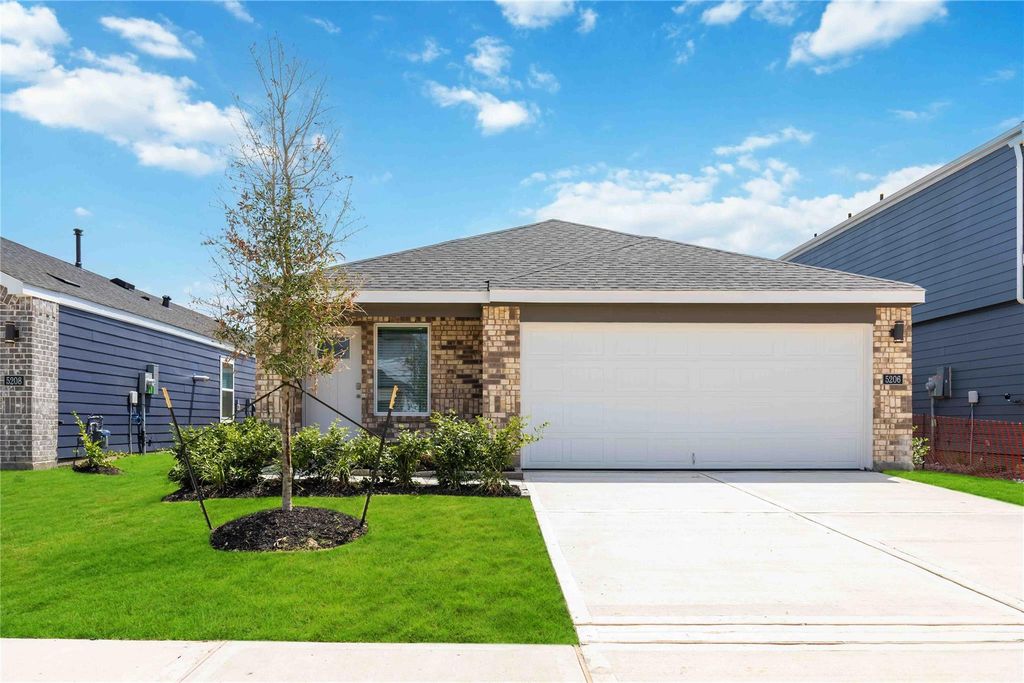 5214 Purple Beebalm Lane, Houston, TX 77048