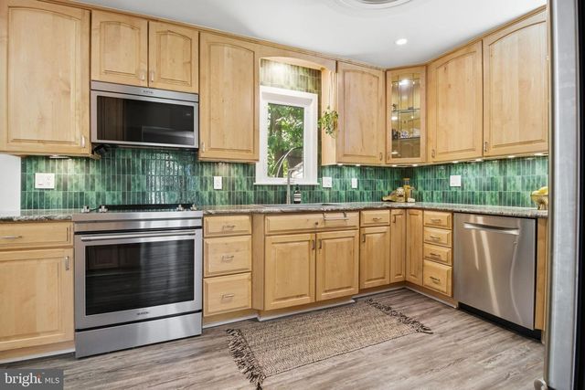 407 AUTUMN OLIVE WAY, Sterling, VA 20164