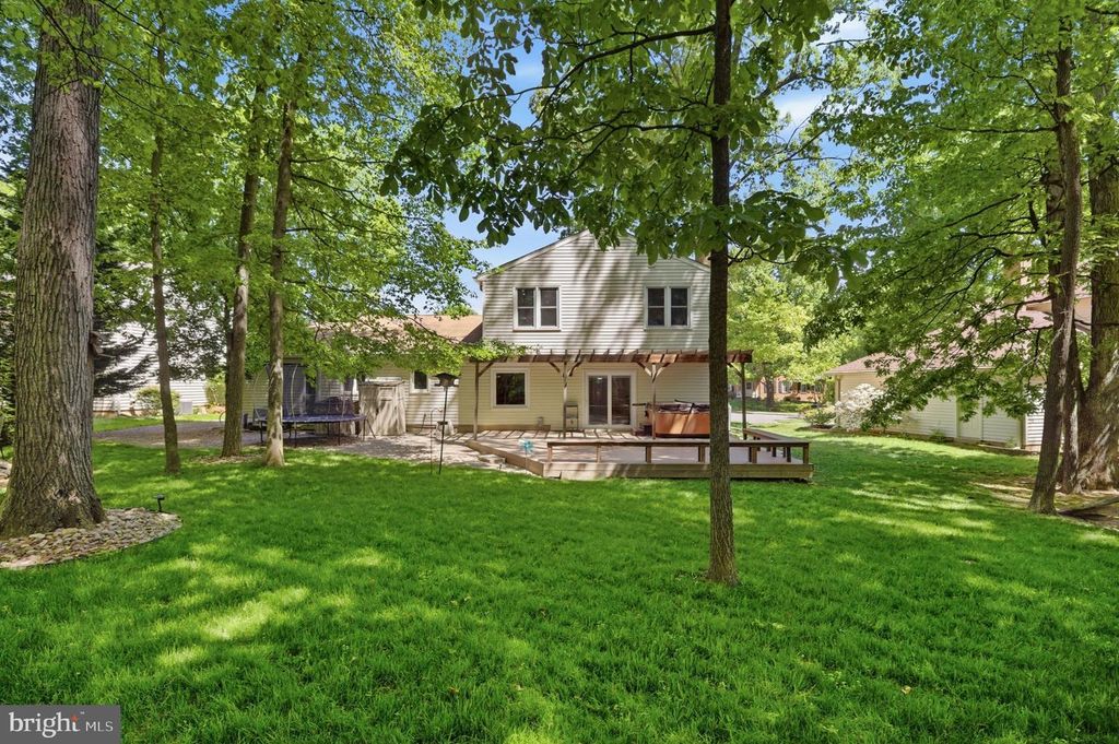 Image 39 of property listing at 407 AUTUMN OLIVE WAY, Sterling, VA 20164