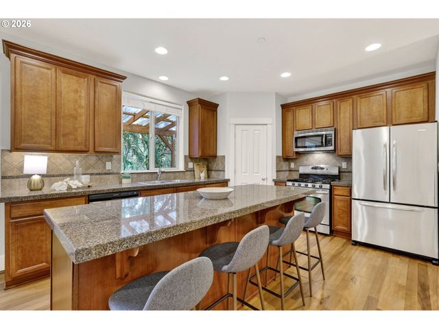 11307 Nw KIMBLE Ct, Portland, OR 97229