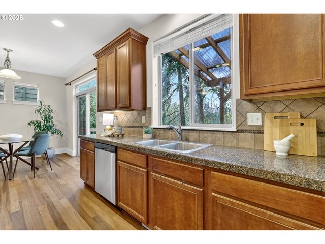 11307 Nw KIMBLE Ct, Portland, OR 97229