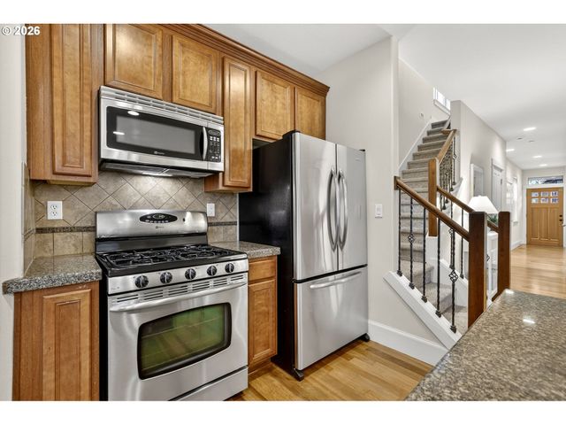 11307 Nw KIMBLE Ct, Portland, OR 97229