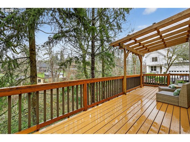 11307 Nw KIMBLE Ct, Portland, OR 97229