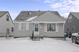 29820 Quinkert Street, Roseville, MI 48066