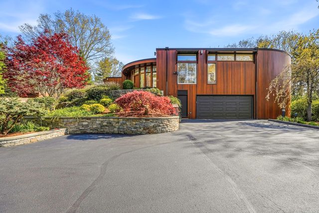 17 Deer Run, Wayland, MA 01778
