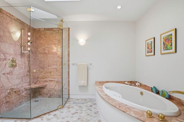 17 Deer Run, Wayland, MA 01778