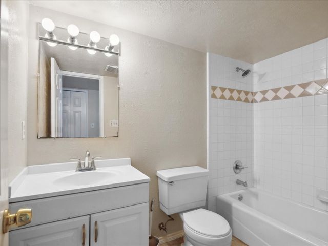 10217 Ironwood Lane, Dallas, TX 75249