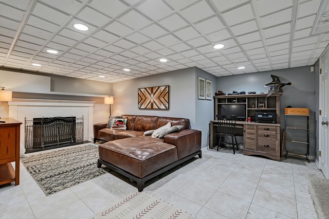 543 S Dunton Avenue, Arlington Heights, IL 60005