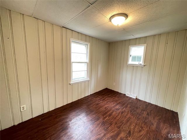 303 Midridge Drive, St Louis, MO 63137