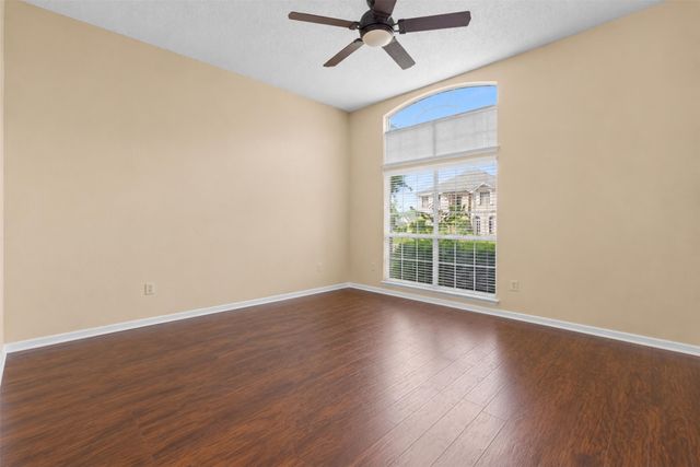 1128 Kensington Drive, Desoto, TX 75115